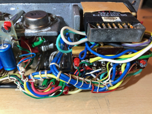 BRG 12-24/24 inverteres tápegység, BRG FM10-164 és BRG FM10-166 adó vevőhöz