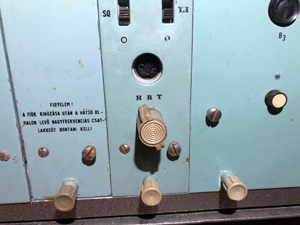 BRG FM201 URH rádió adó-vevő bázisállomás/átjátszó mikrofon csatlakozó képe