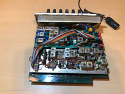 BRG TR321 szintézeres mobil adó-vevő készülék