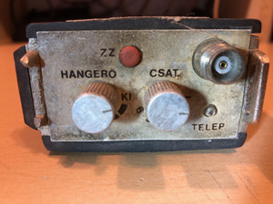 BRG FM503 (Maros-D) hordozható URH kézi adóvevő, kezelőszervek