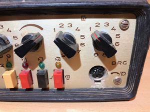 BRG GK302 szelektív hívóval ellátott gépkocsi kezelő egység