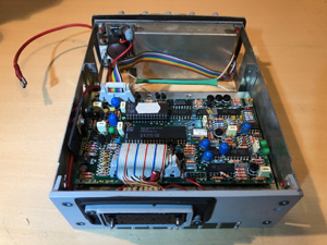 BRG TR301-450, szintézeres, EPROM-vezérelt, mobil URH rádió adó-vevő, BRG Rádiótechnikai Rt. Salgótarján, MultiCom Kft.