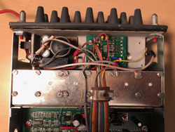 BRG TR331BTS szintézeres mobil URH adó-vevő készülék