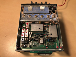 BRG TR331BTS szintézeres mobil URH adó-vevő készülék