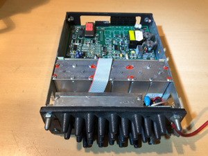 BRG VHK330 vonalhosszabbító URH adó-vevő egység, központi állomás