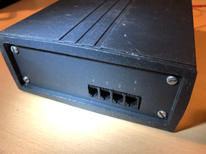 BRG VHK330 vonalhosszabbító URH adó-vevő egység, központi állomás